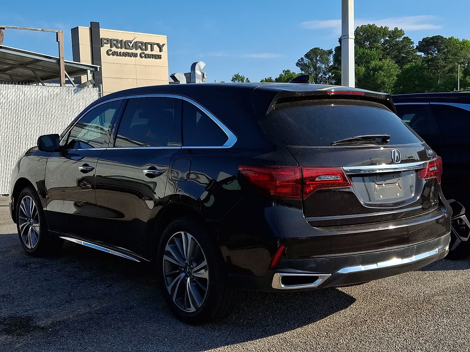 Thumbnail: 2017 Acura MDX - 4