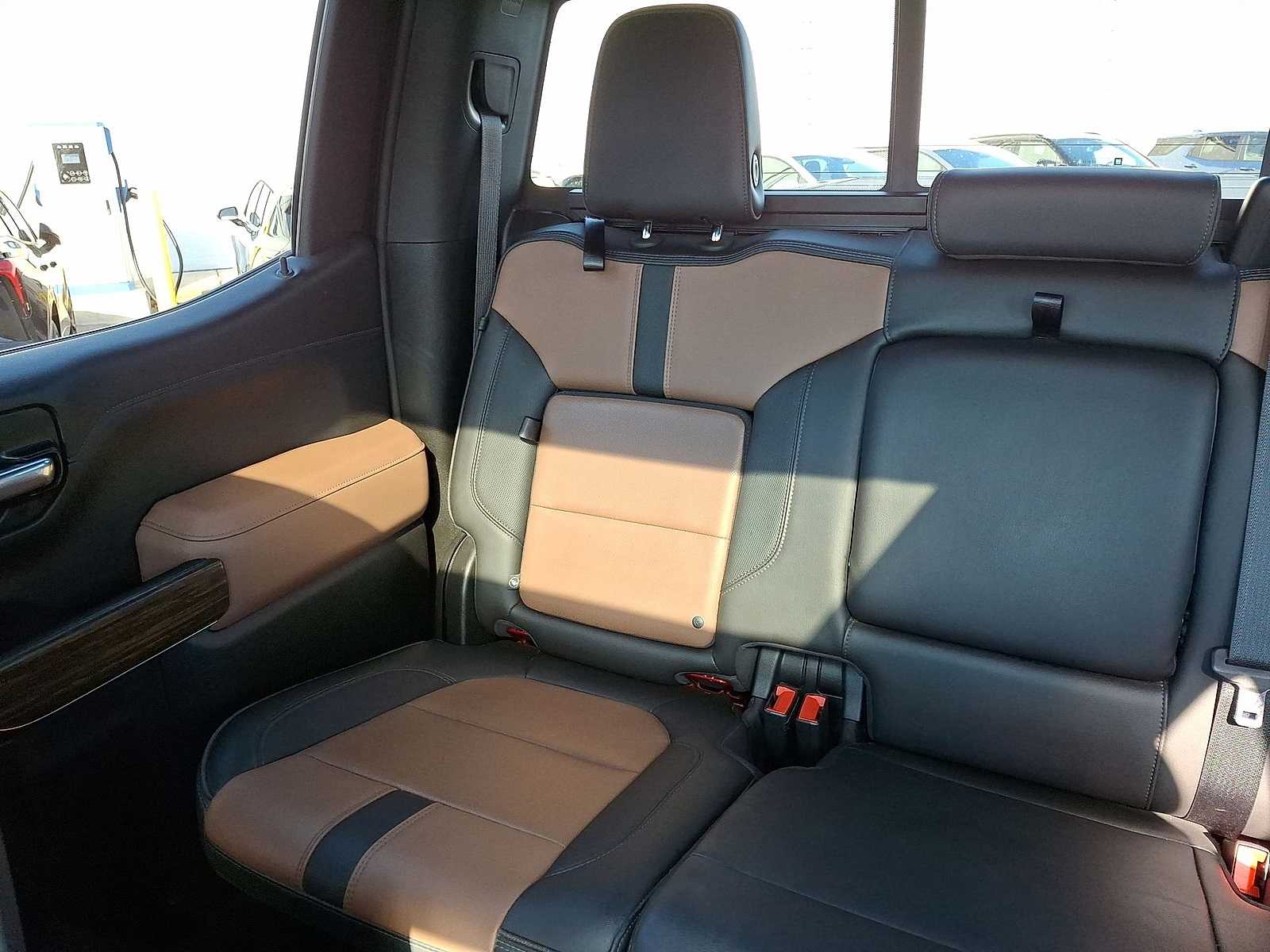 Thumbnail: 2022 Chevrolet Silverado 1500 - 13