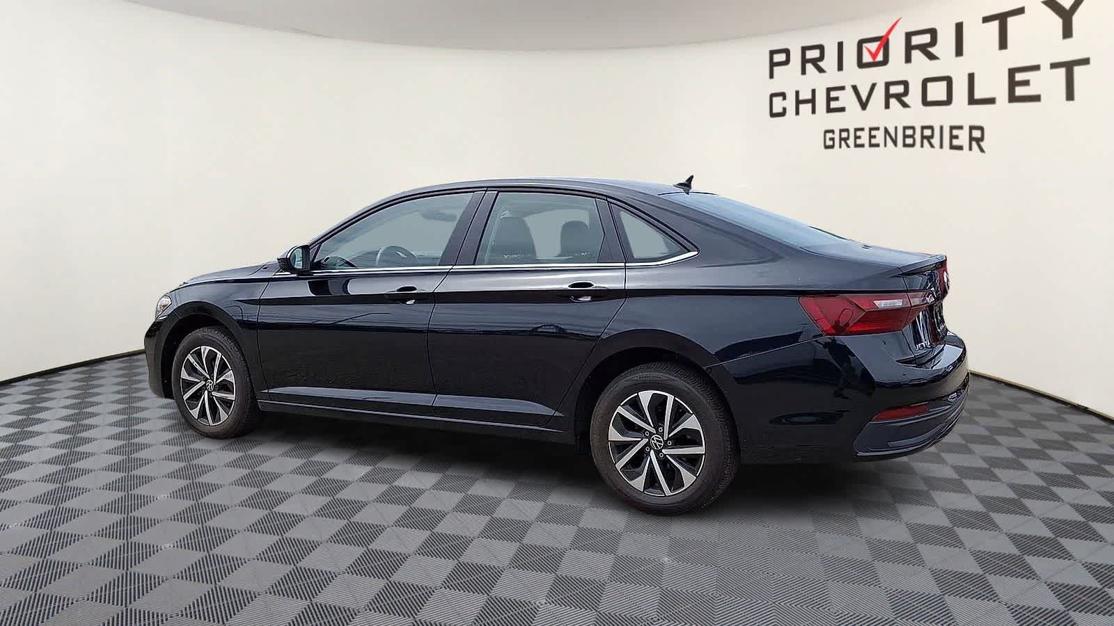 Thumbnail: 2024 Volkswagen Jetta - 6