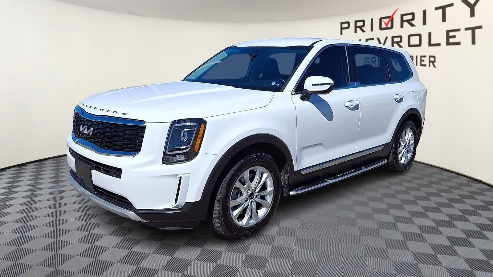 Thumbnail: 2022 Kia Telluride - 4