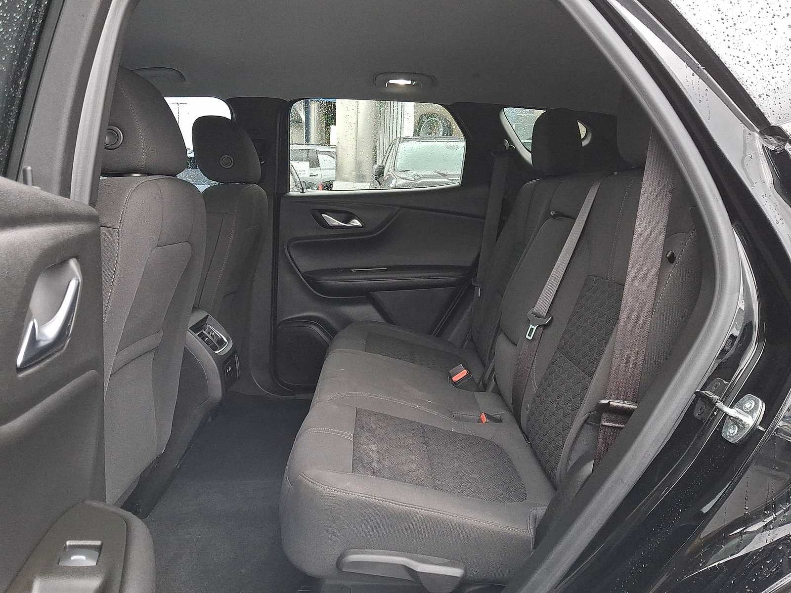 Thumbnail: 2022 Chevrolet Blazer - 21