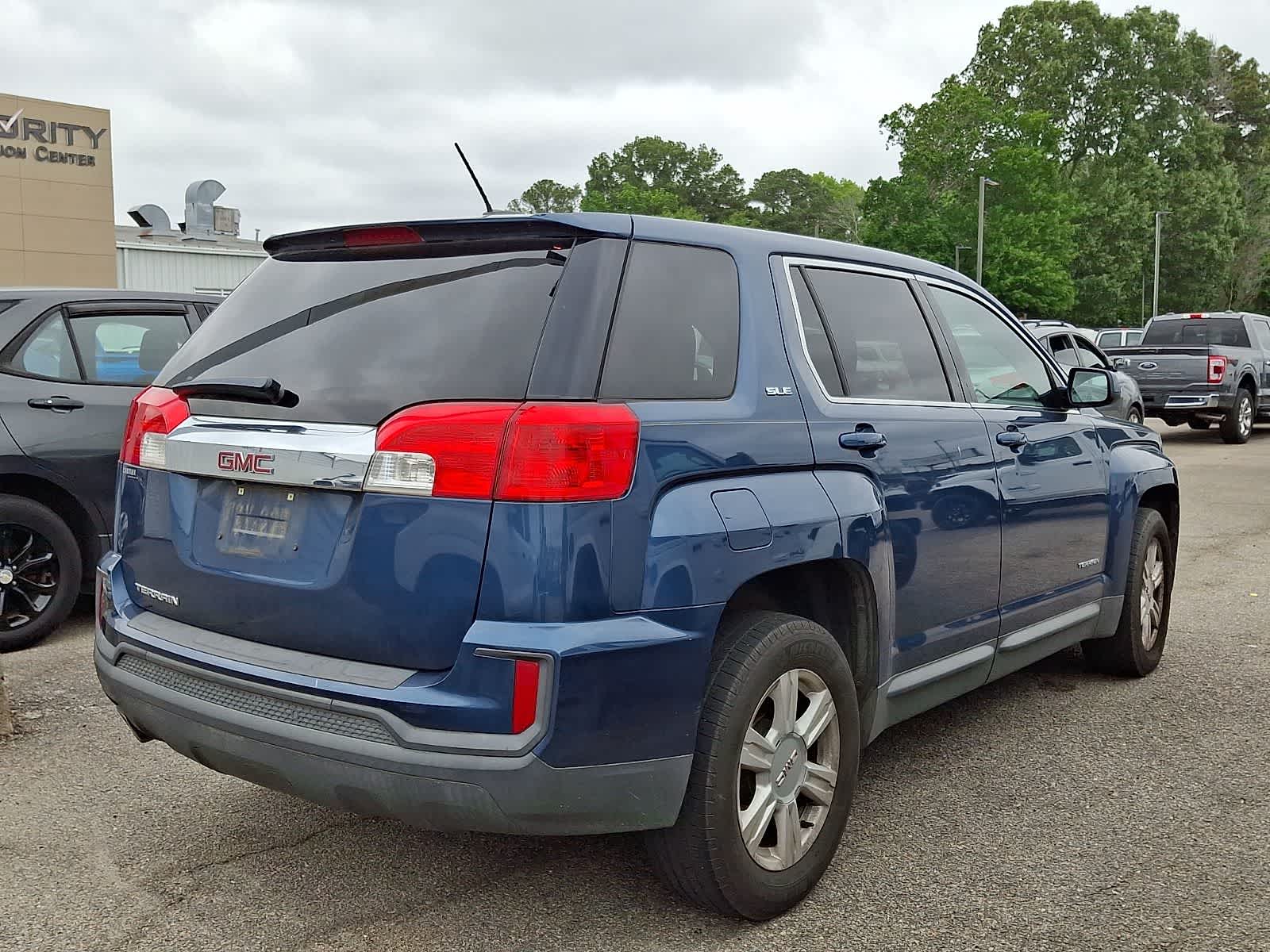 Thumbnail: 2016 GMC Terrain - 3