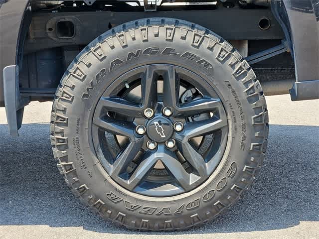 Thumbnail: 2021 Chevrolet Silverado 1500 - 37