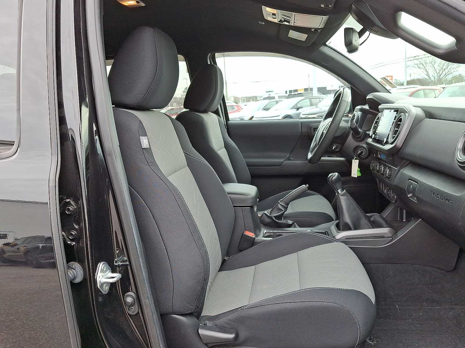 Thumbnail: 2021 Toyota Tacoma - 30