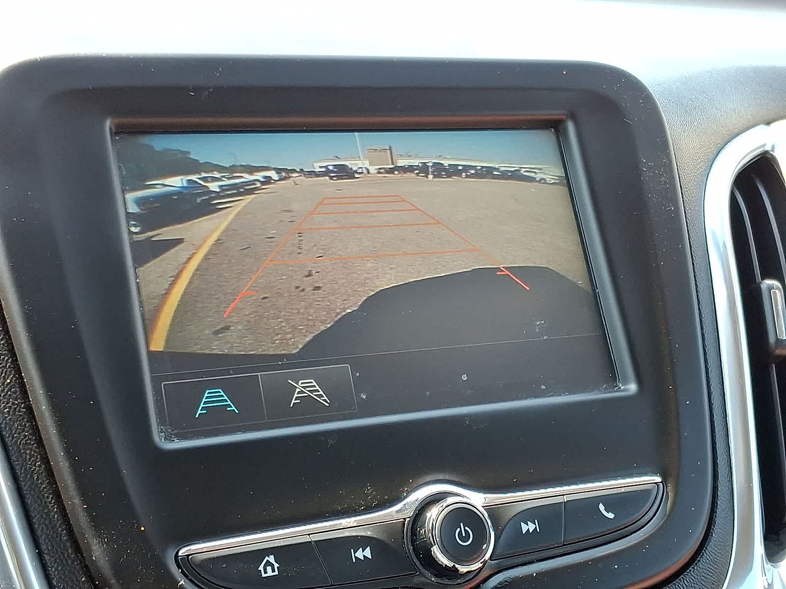 Thumbnail: 2018 Chevrolet Equinox - 20