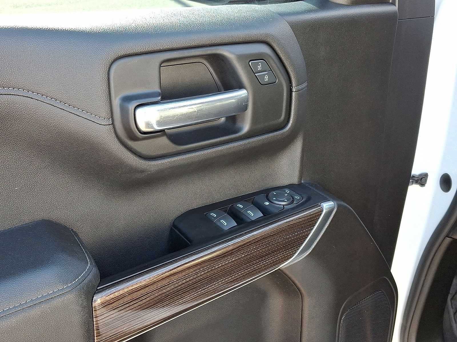 Thumbnail: 2019 Chevrolet Silverado 1500 - 28