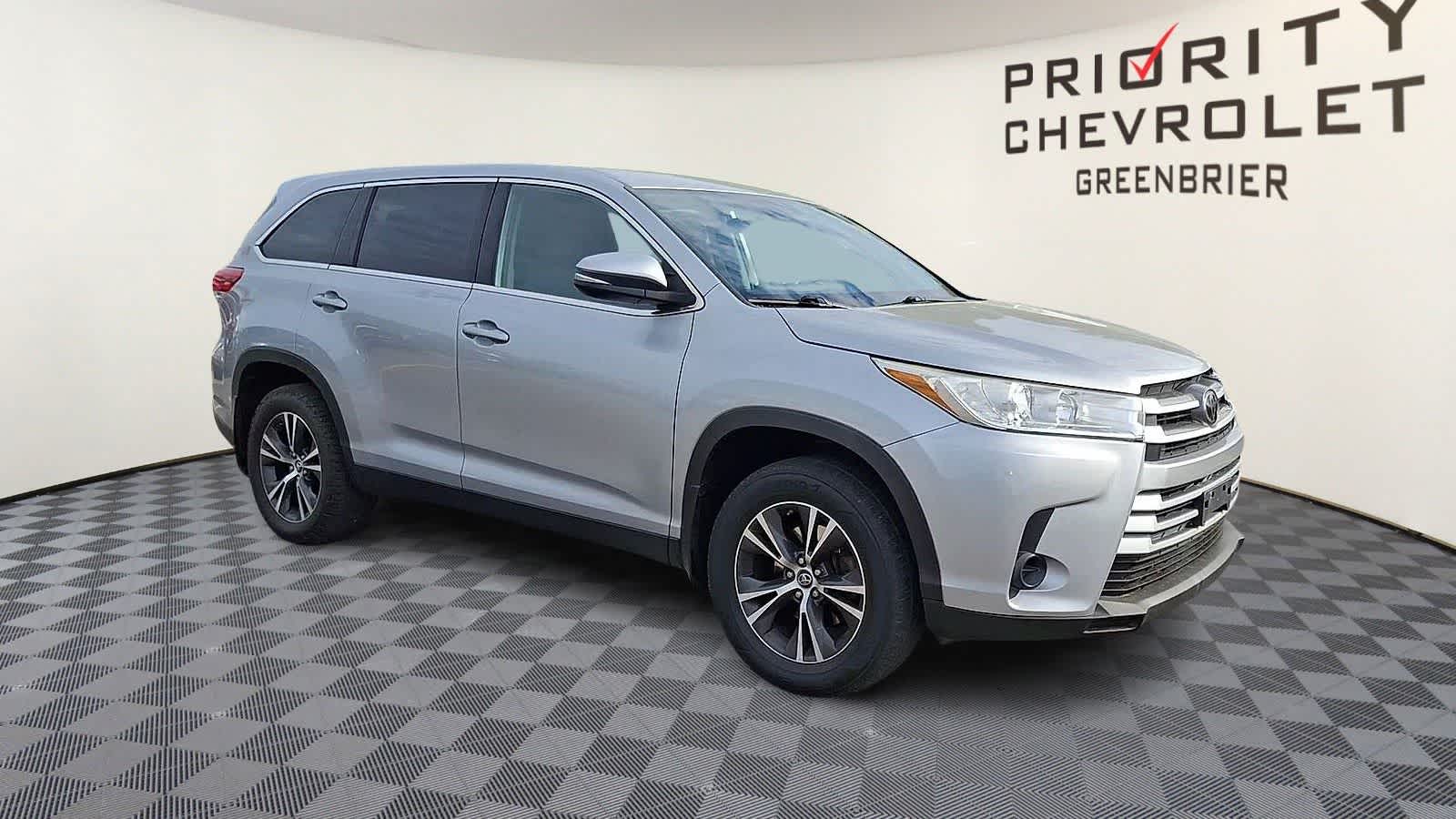 Thumbnail: 2019 Toyota Highlander - 2