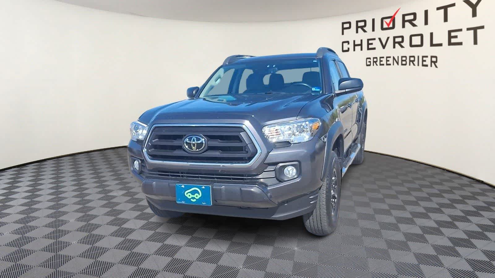 Thumbnail: 2023 Toyota Tacoma - 3