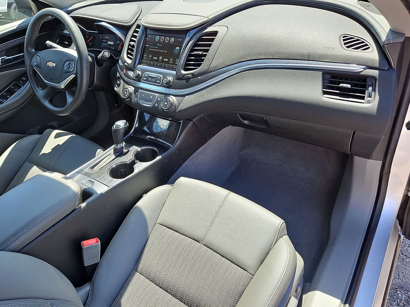 Thumbnail: 2019 Chevrolet Impala - 32
