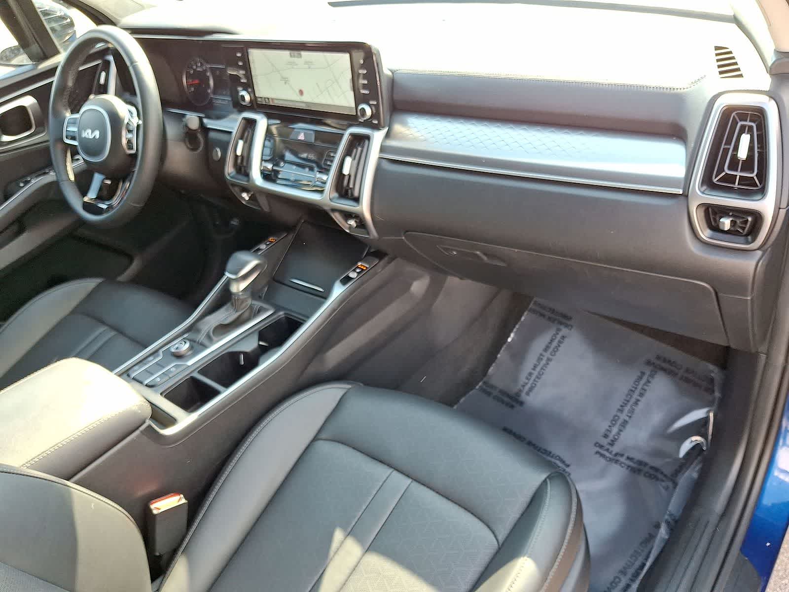 Thumbnail: 2023 Kia Sorento - 35