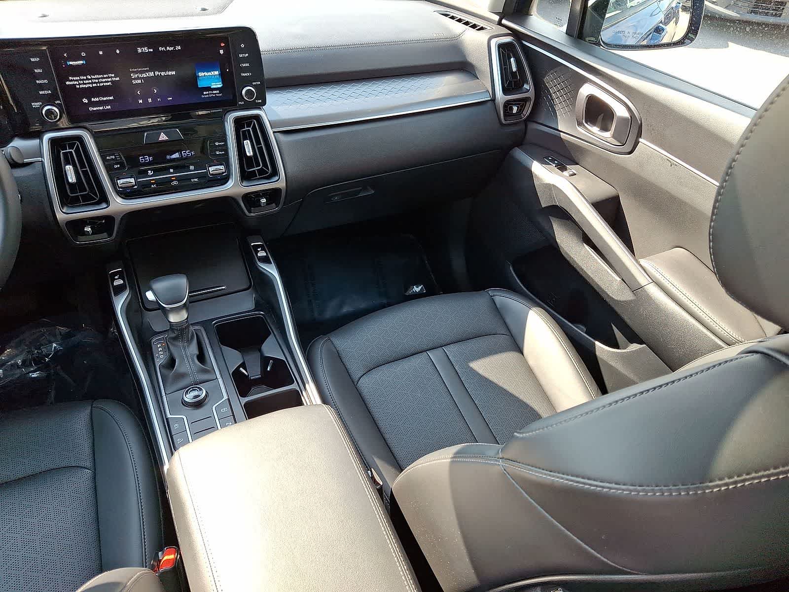 Thumbnail: 2023 Kia Sorento - 12