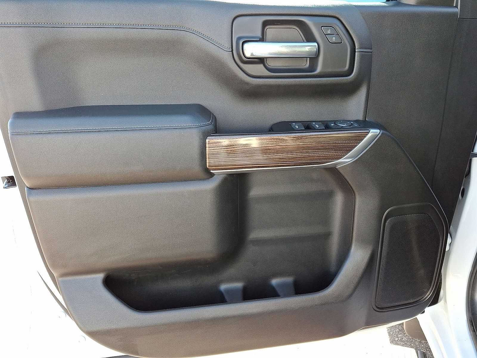 Thumbnail: 2019 Chevrolet Silverado 1500 - 27