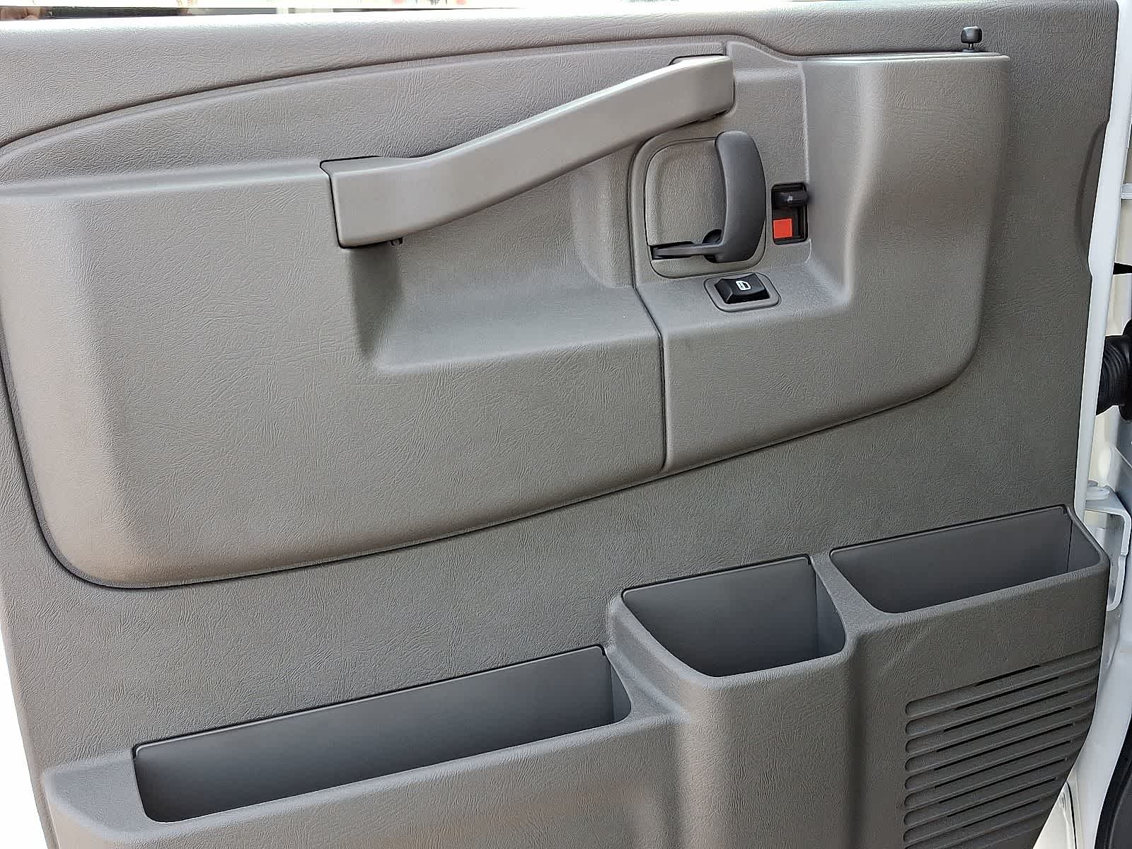 Thumbnail: 2025 Chevrolet Express - 7