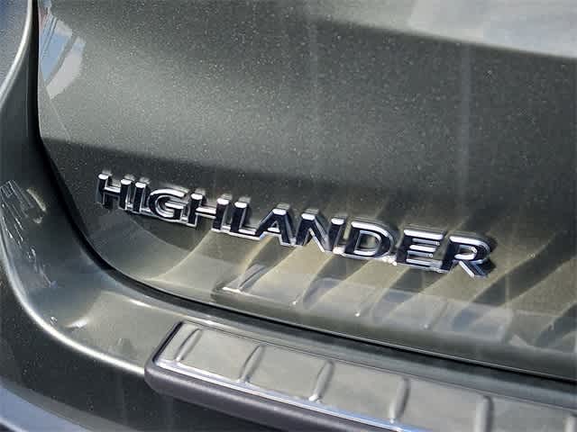 Thumbnail: 2015 Toyota Highlander - 5