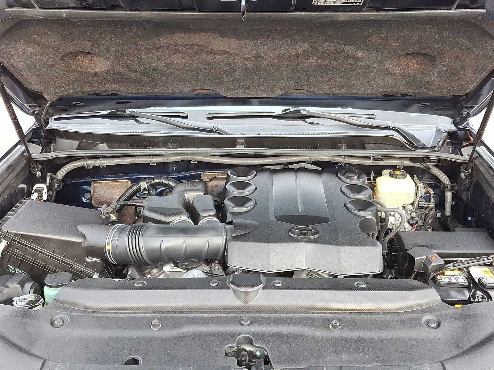 Thumbnail: 2019 Toyota 4Runner - 34