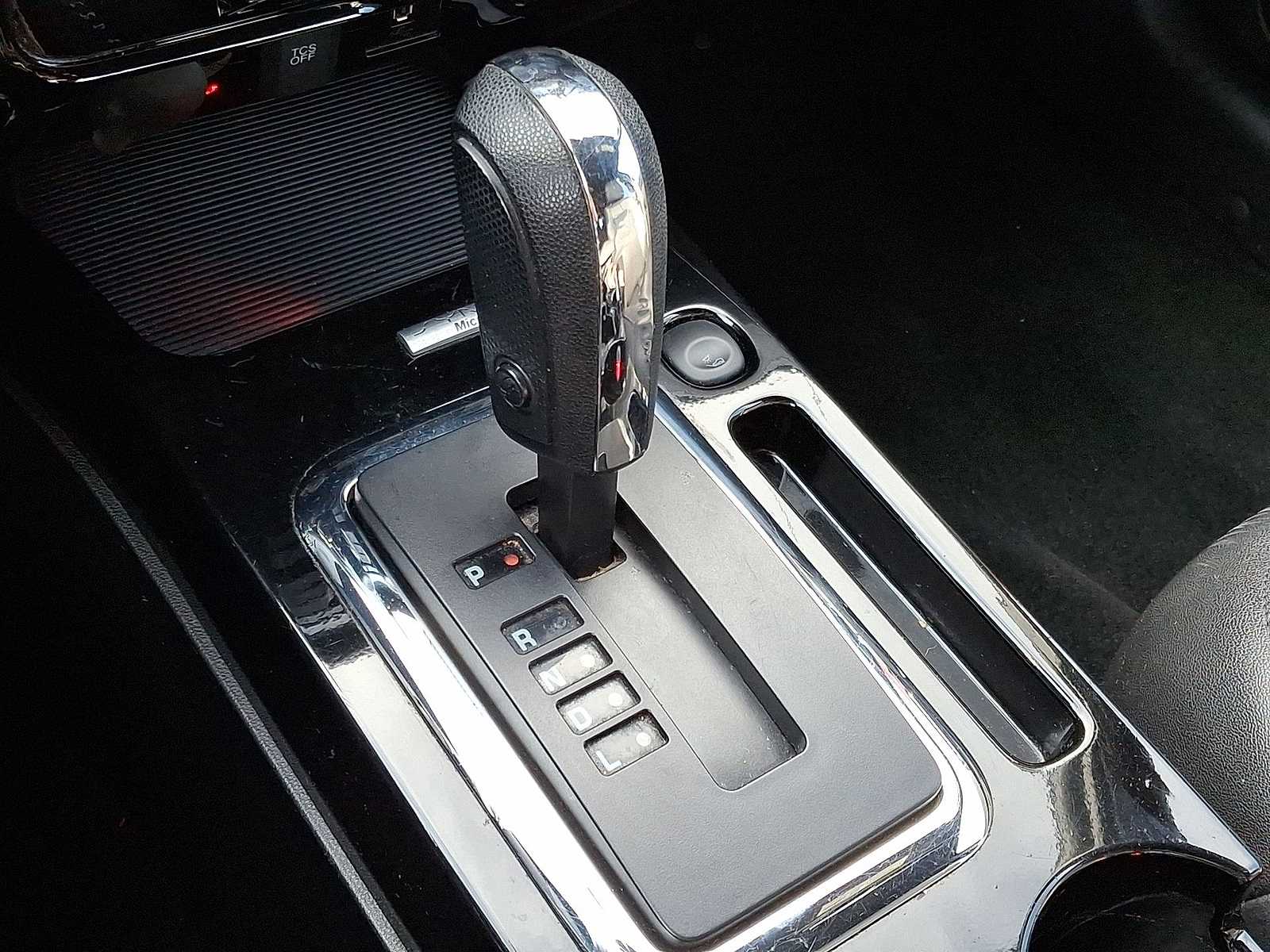 Thumbnail: 2012 Ford Escape - 21