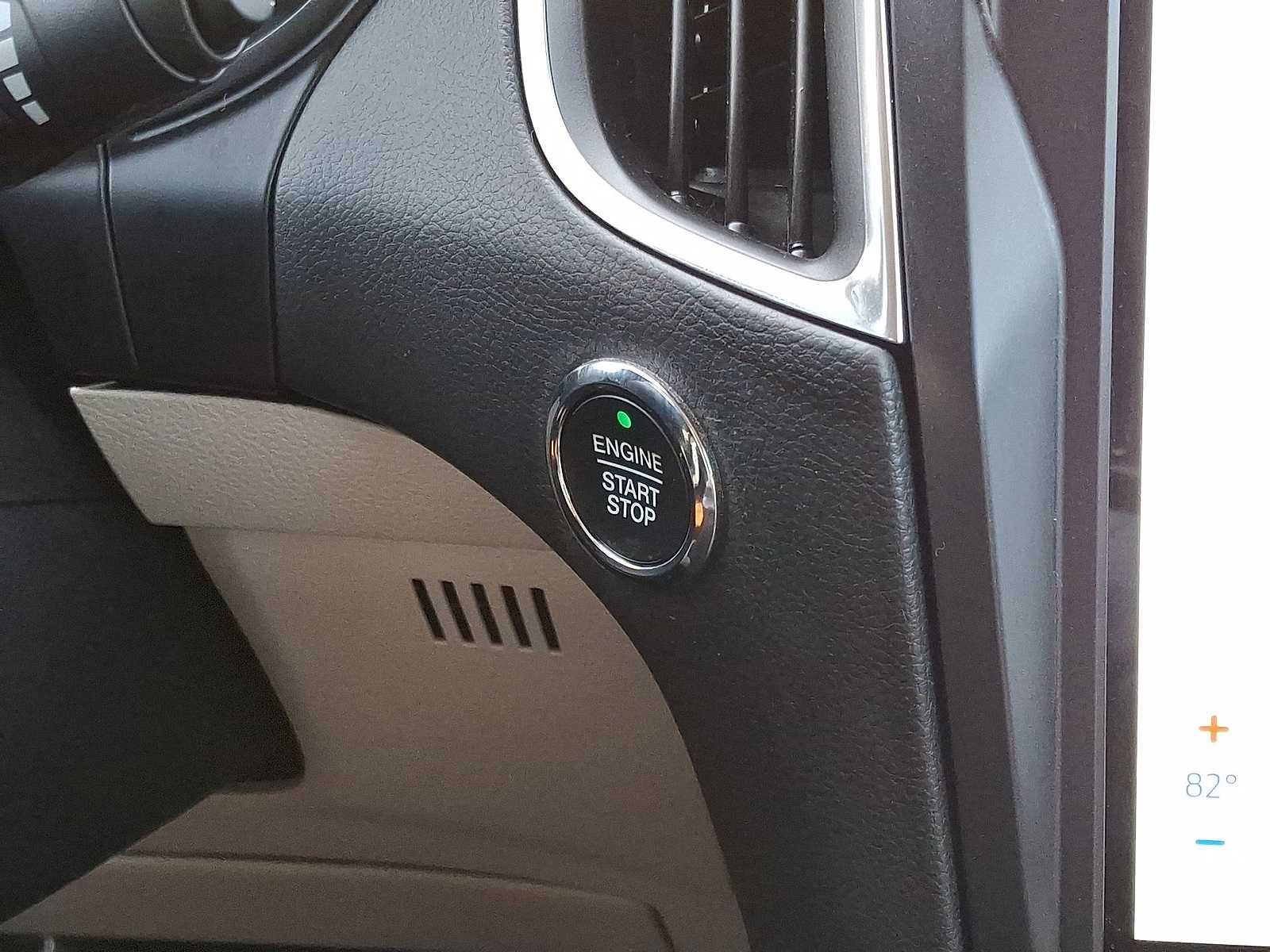 Thumbnail: 2022 Ford Edge - 22