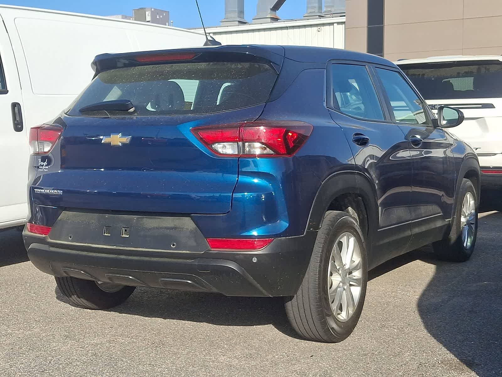 Thumbnail: 2021 Chevrolet TrailBlazer - 4