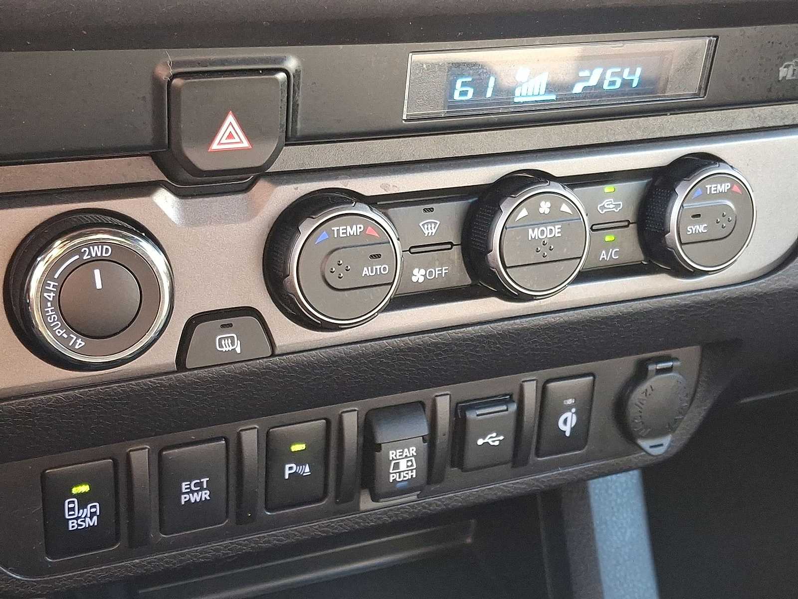 Thumbnail: 2023 Toyota Tacoma - 23