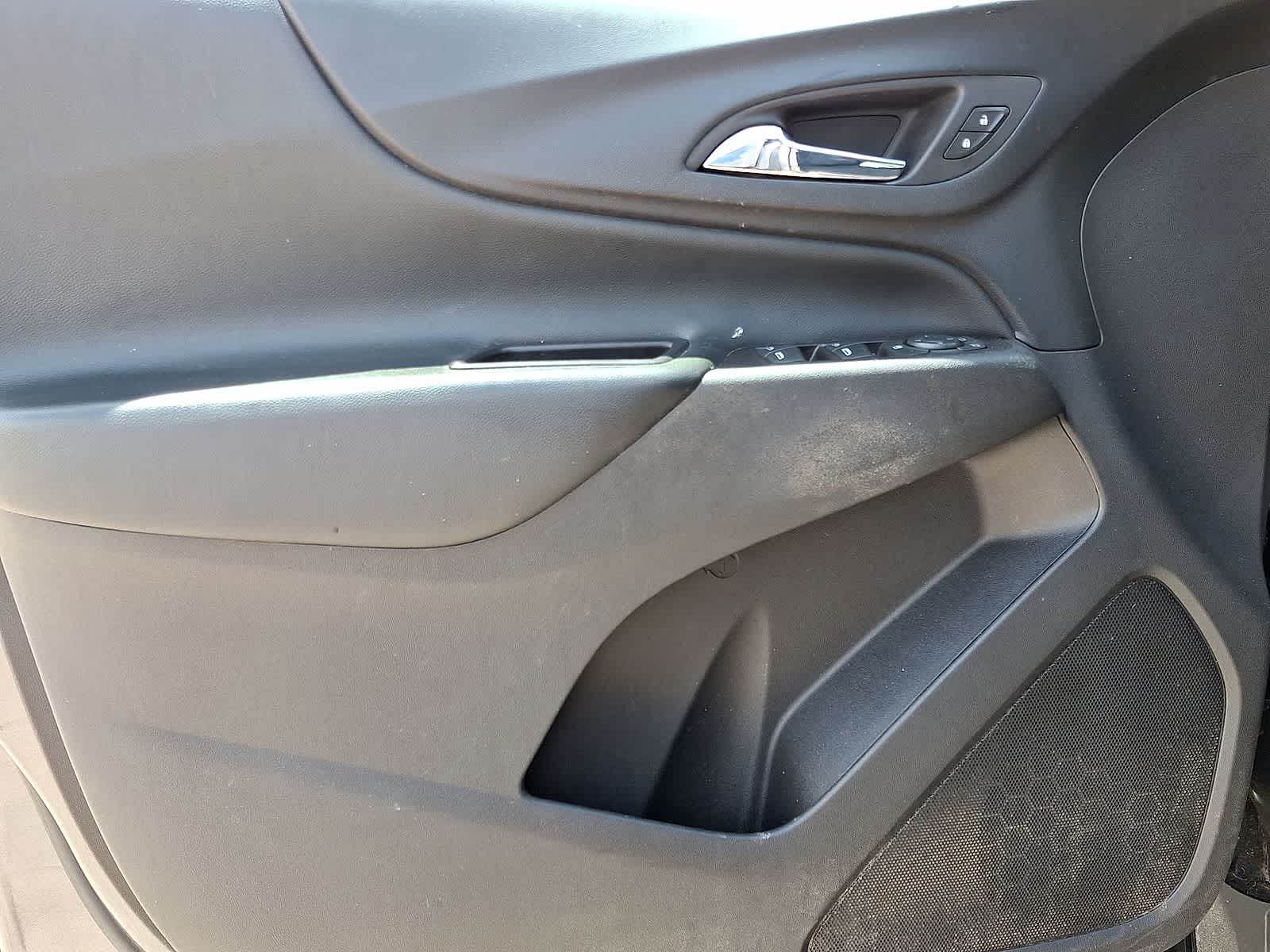Thumbnail: 2021 Chevrolet Equinox - 27