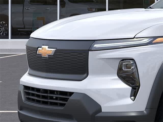 Thumbnail: 2024 Chevrolet Silverado EV - 13