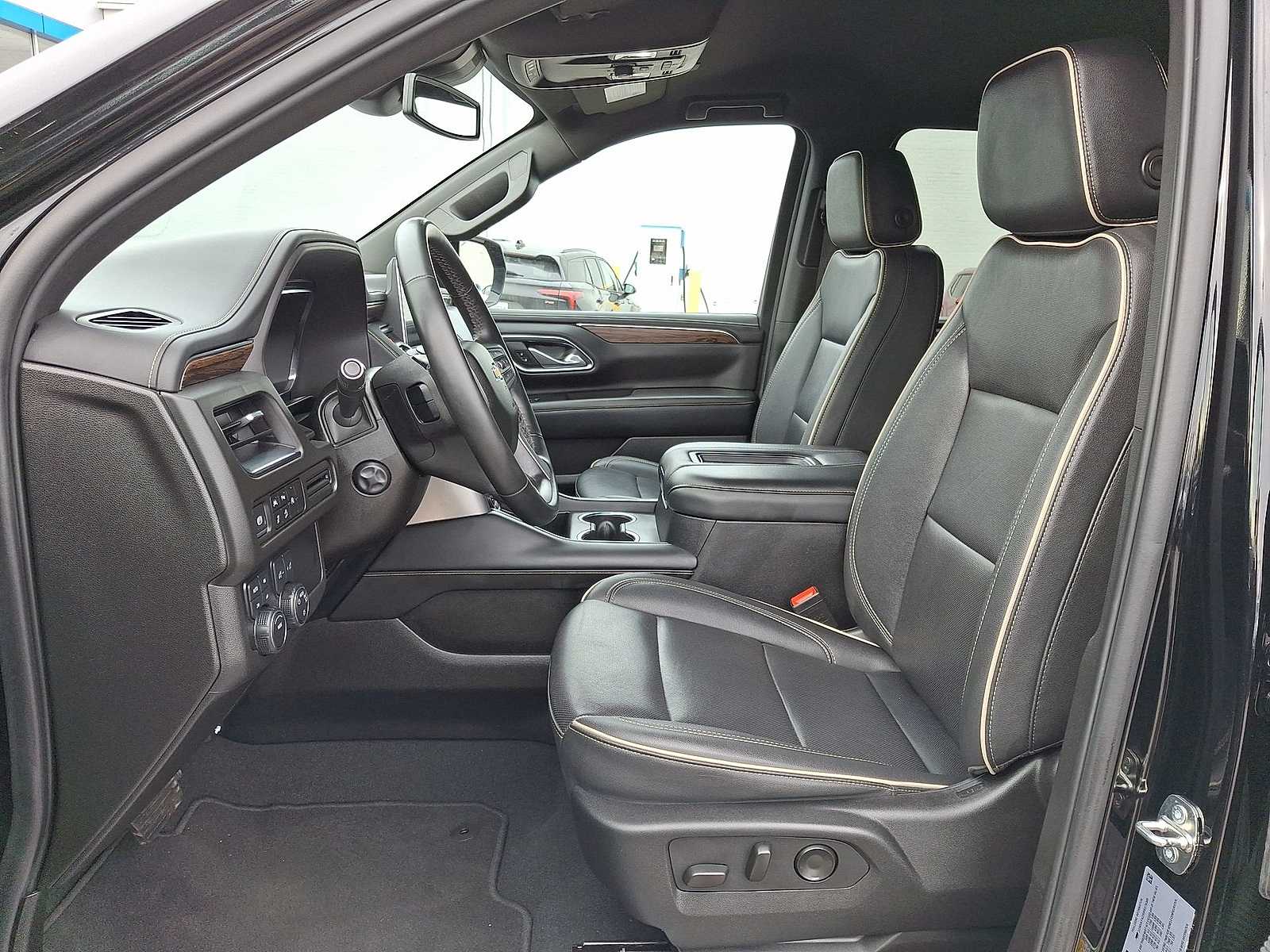 Thumbnail: 2024 Chevrolet Suburban - 24