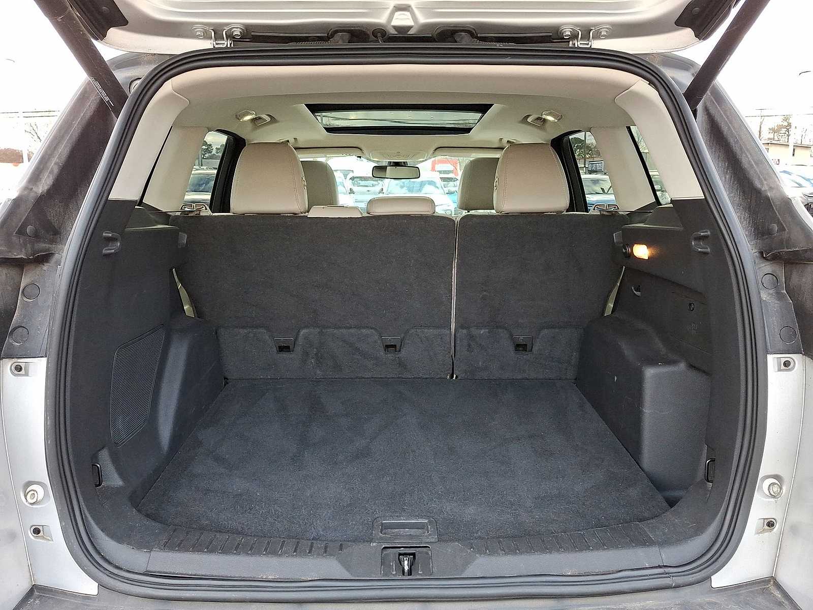 Thumbnail: 2015 Ford Escape - 31