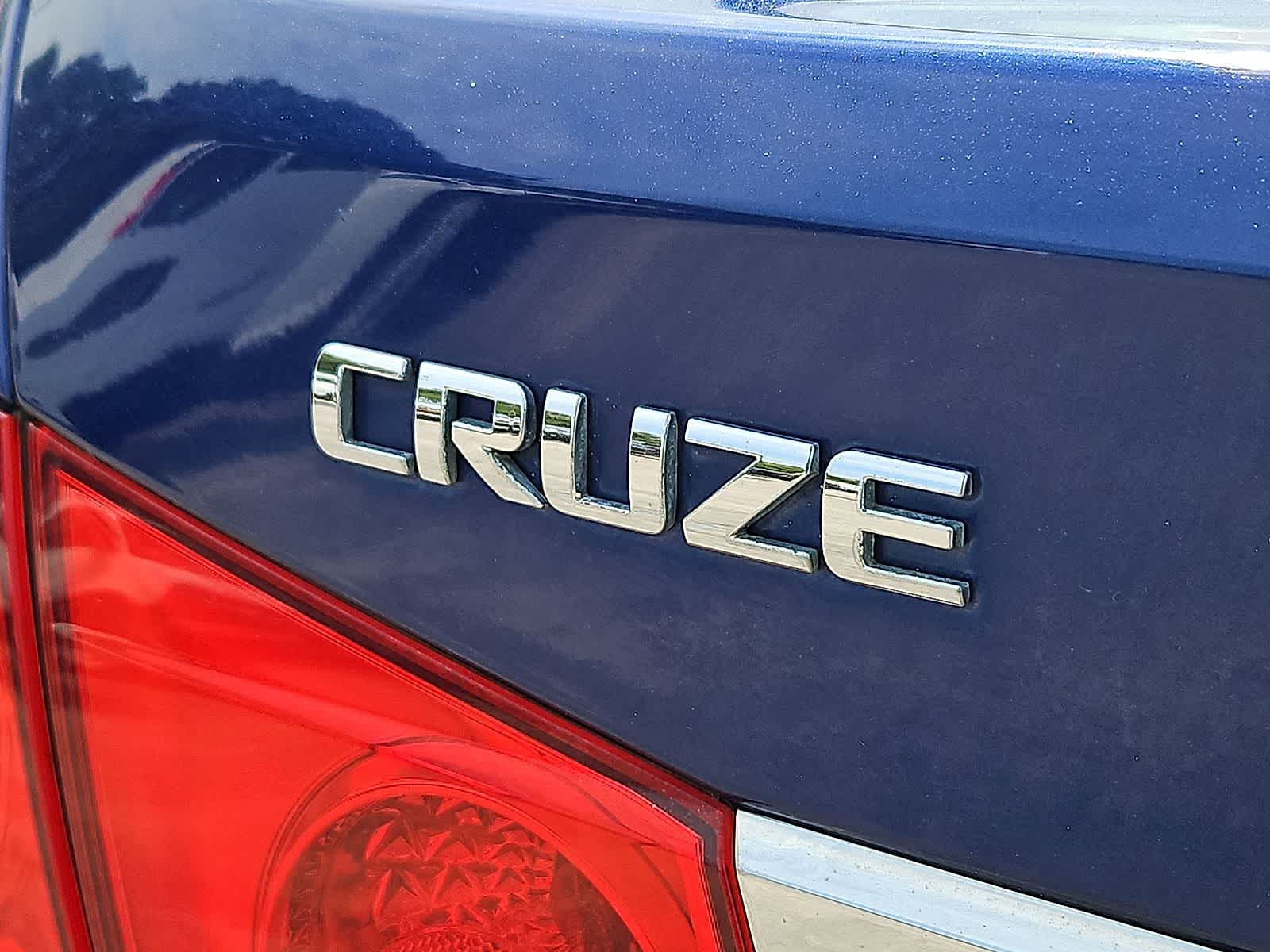 Thumbnail: 2012 Chevrolet Cruze - 32
