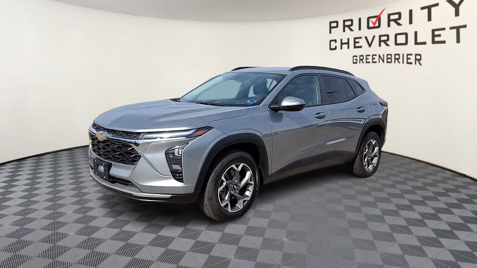 Thumbnail: 2024 Chevrolet Trax - 4