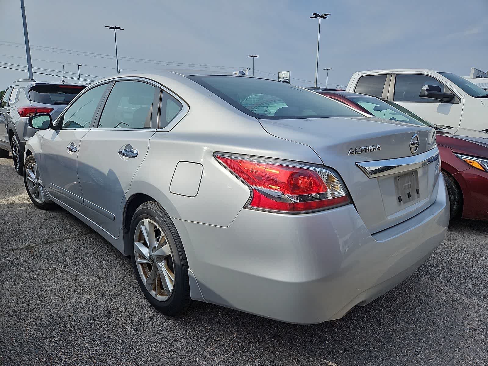 Thumbnail: 2015 Nissan Altima - 4