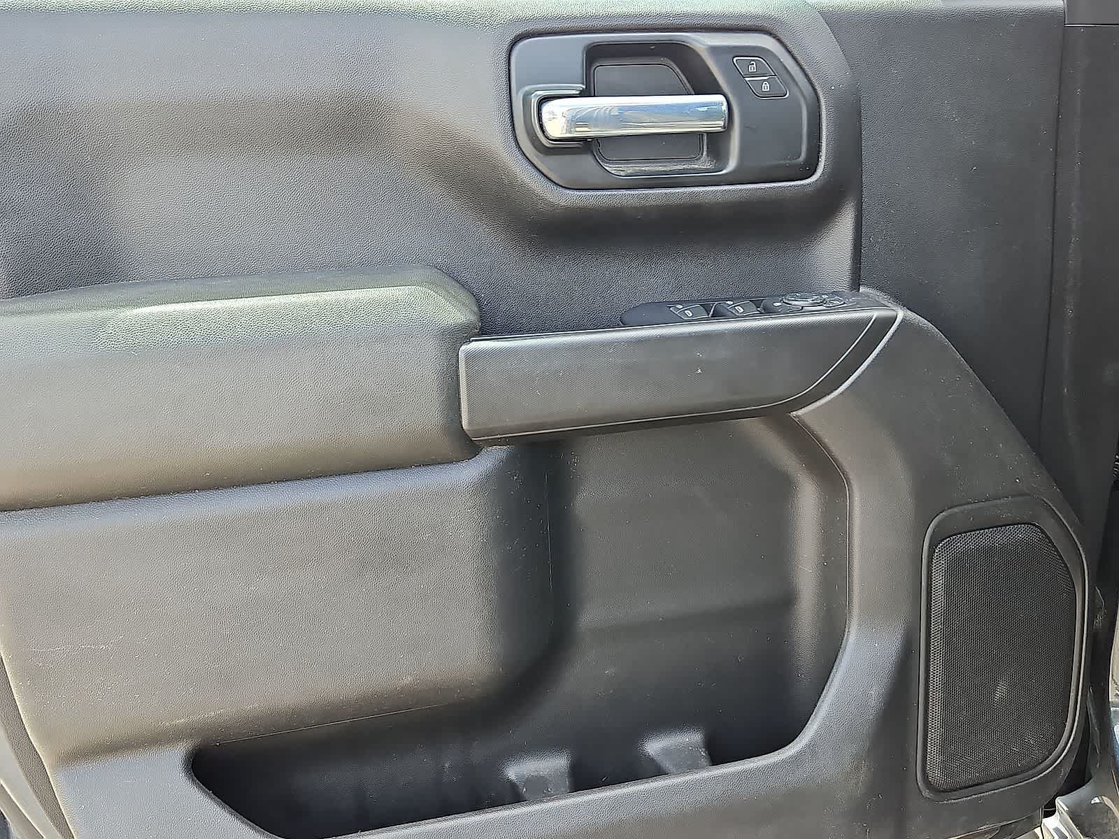 Thumbnail: 2021 Chevrolet Silverado 1500 - 26
