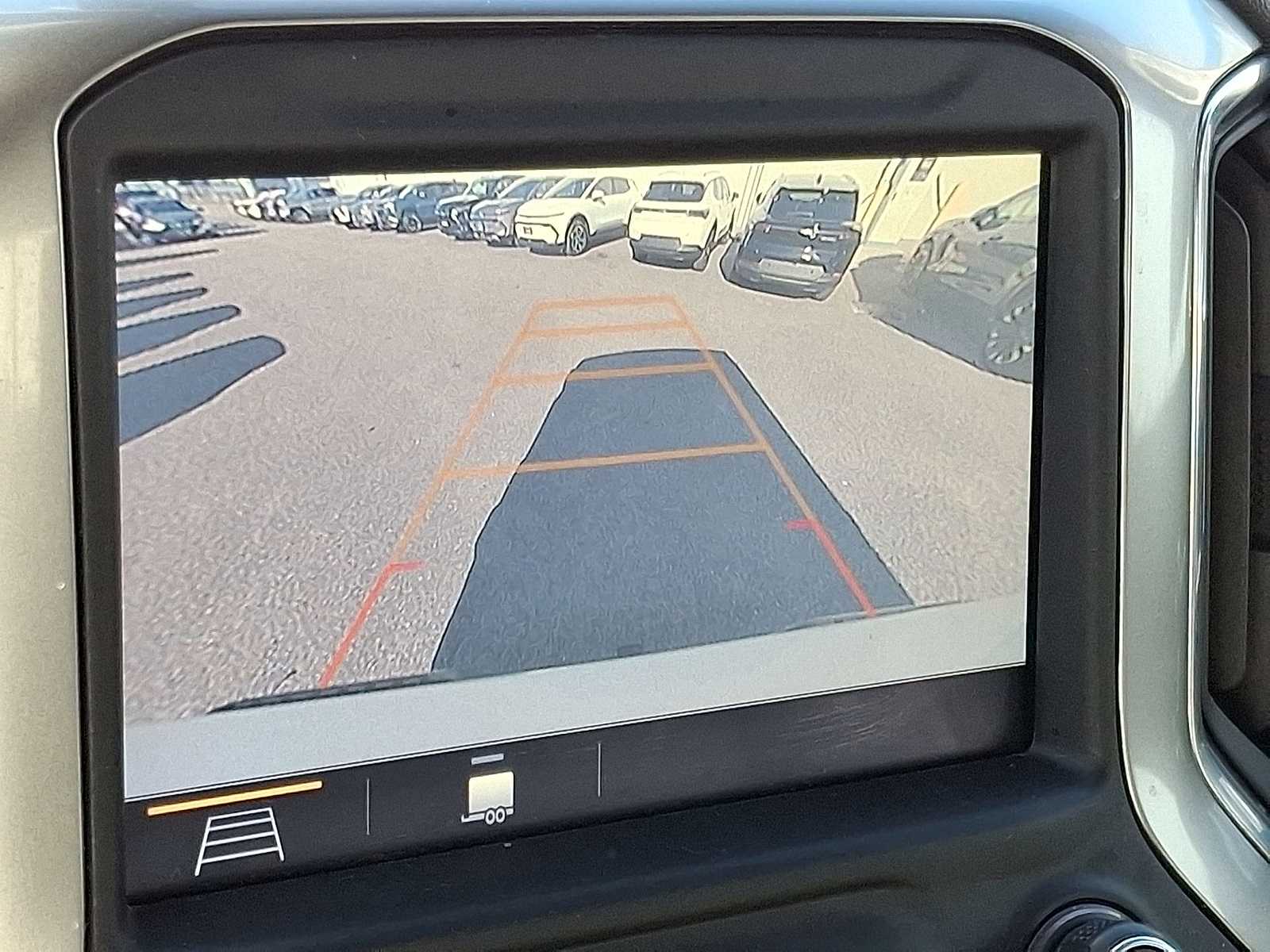 Thumbnail: 2019 Chevrolet Silverado 1500 - 20