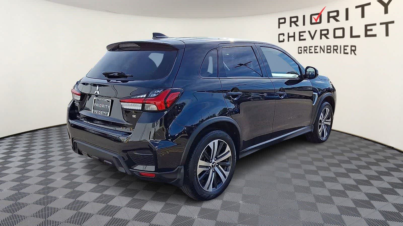 Thumbnail: 2023 Mitsubishi Outlander Sport - 8