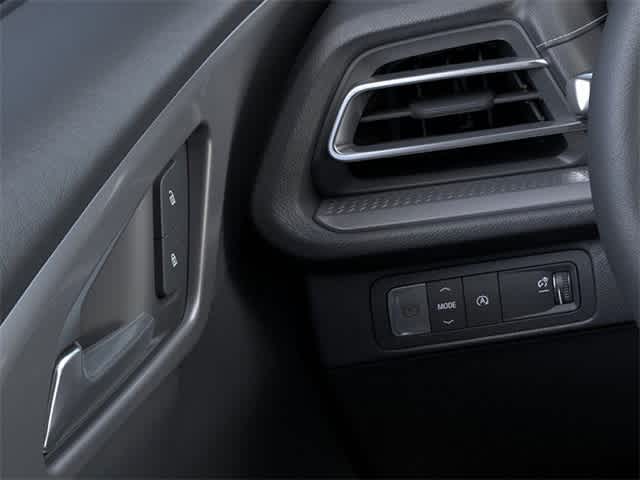 Thumbnail: 2025 Chevrolet Traverse - 22