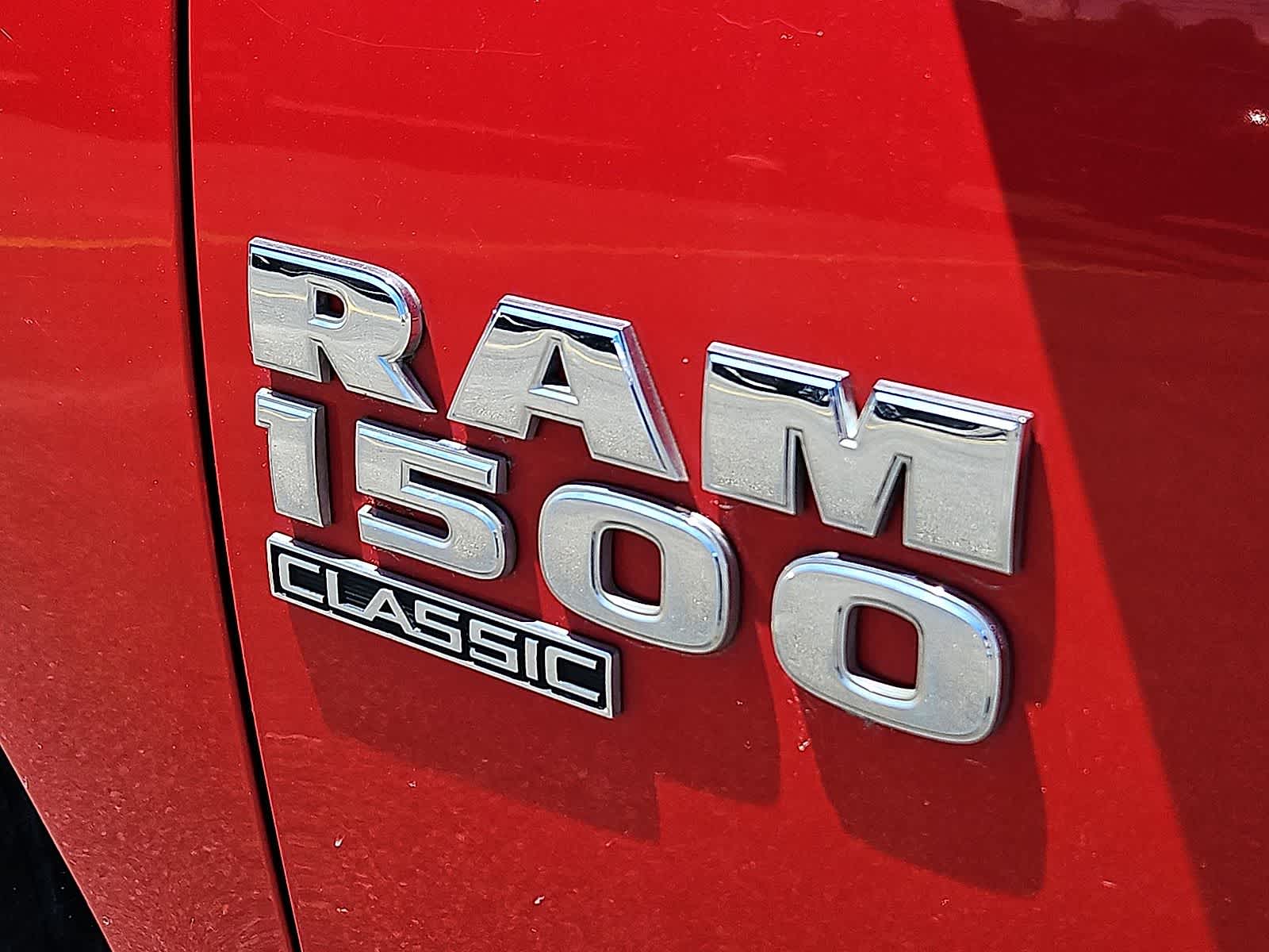 Thumbnail: 2019 RAM 1500 Classic - 35