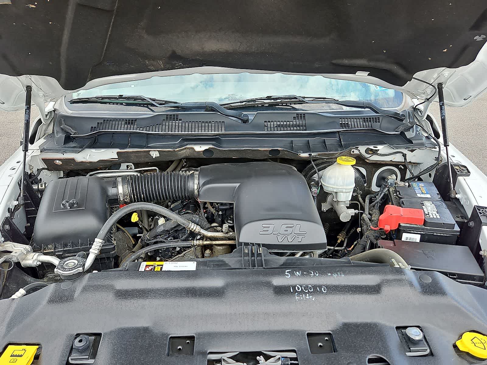 Thumbnail: 2019 RAM 1500 Classic - 34