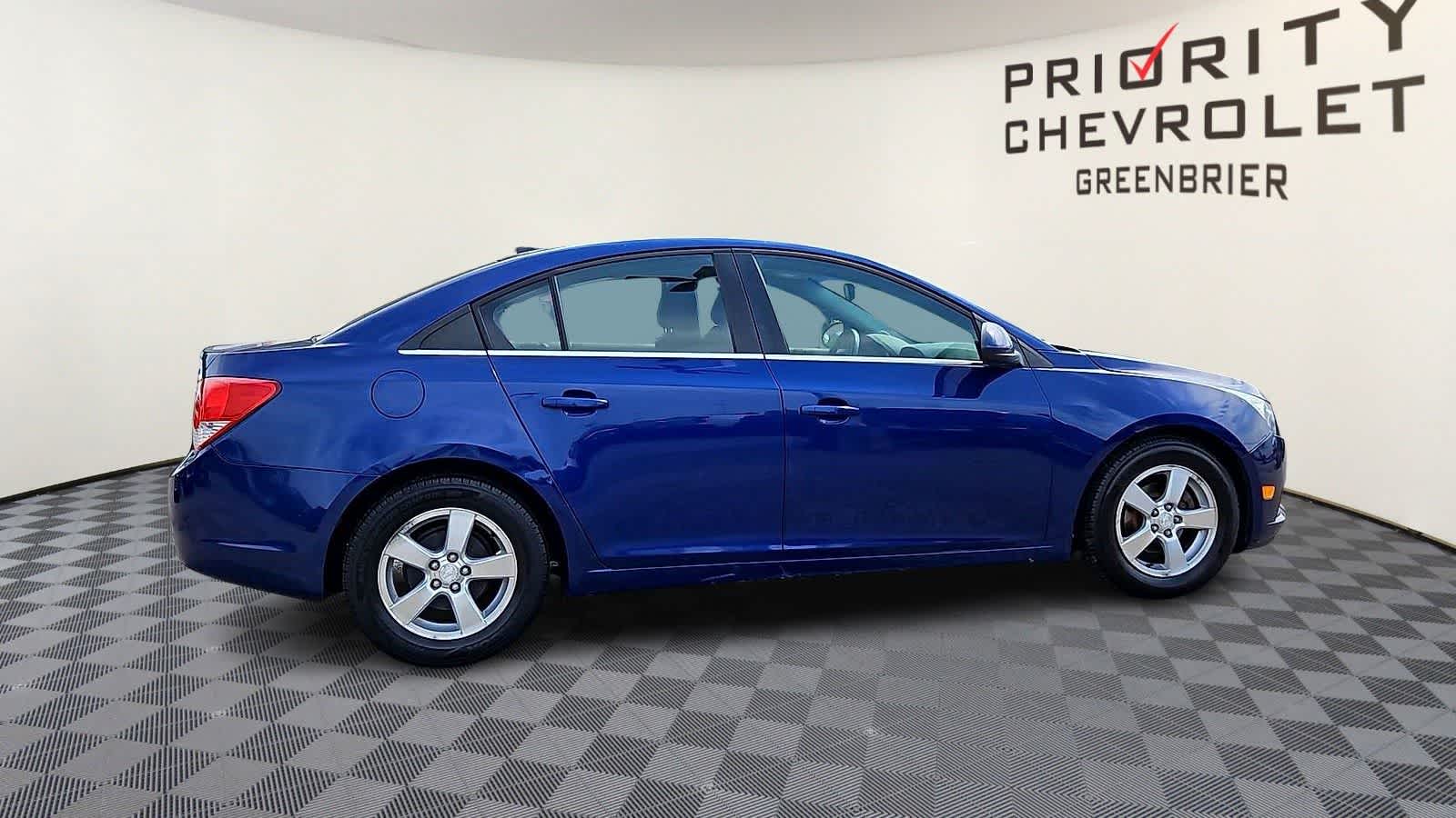 Thumbnail: 2012 Chevrolet Cruze - 8