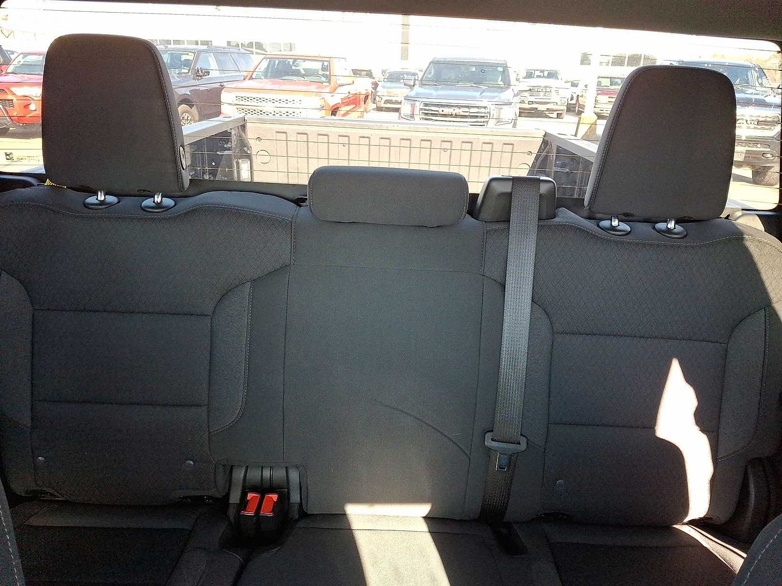 Thumbnail: 2023 Chevrolet Silverado 1500 - 14