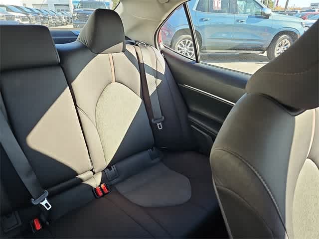 Thumbnail: 2019 Toyota Camry - 14