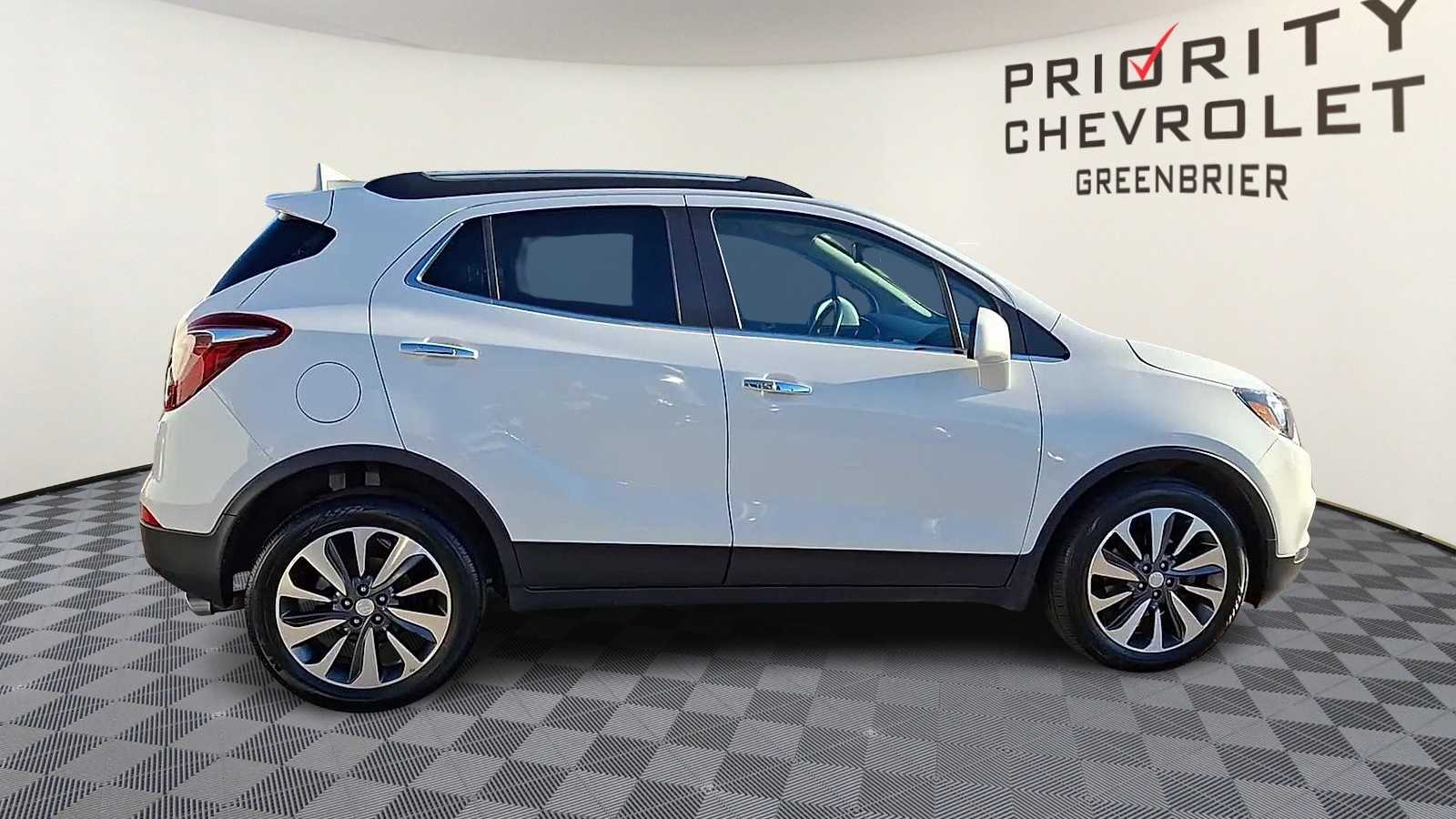 Thumbnail: 2022 Buick Encore - 9