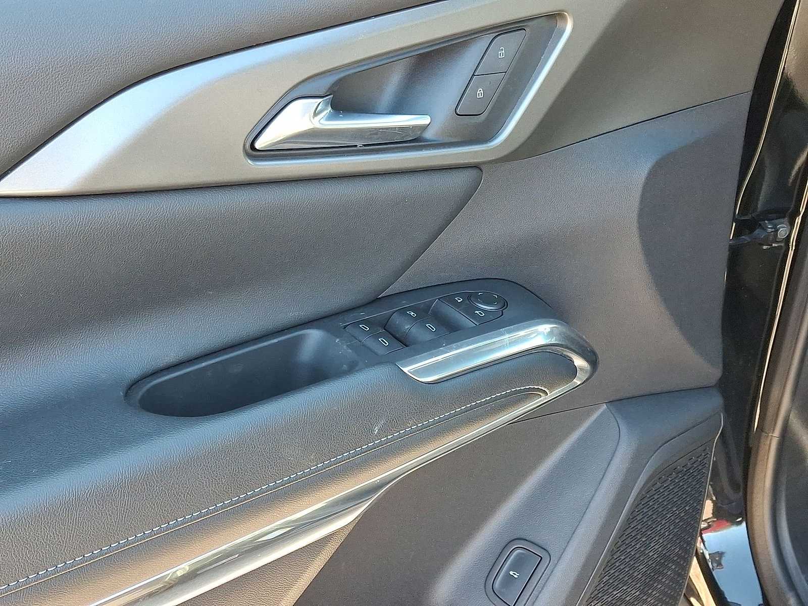 Thumbnail: 2025 Chevrolet Traverse - 28