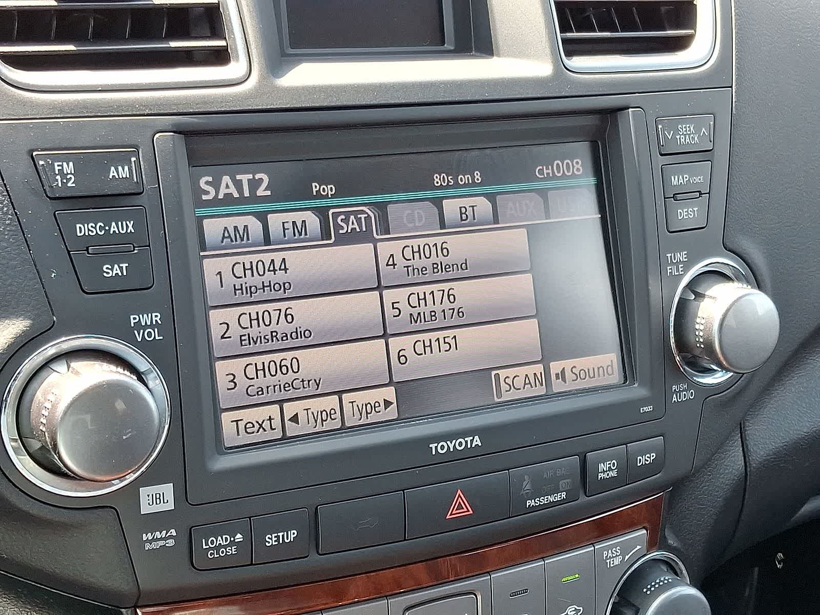 Thumbnail: 2012 Toyota Highlander - 19