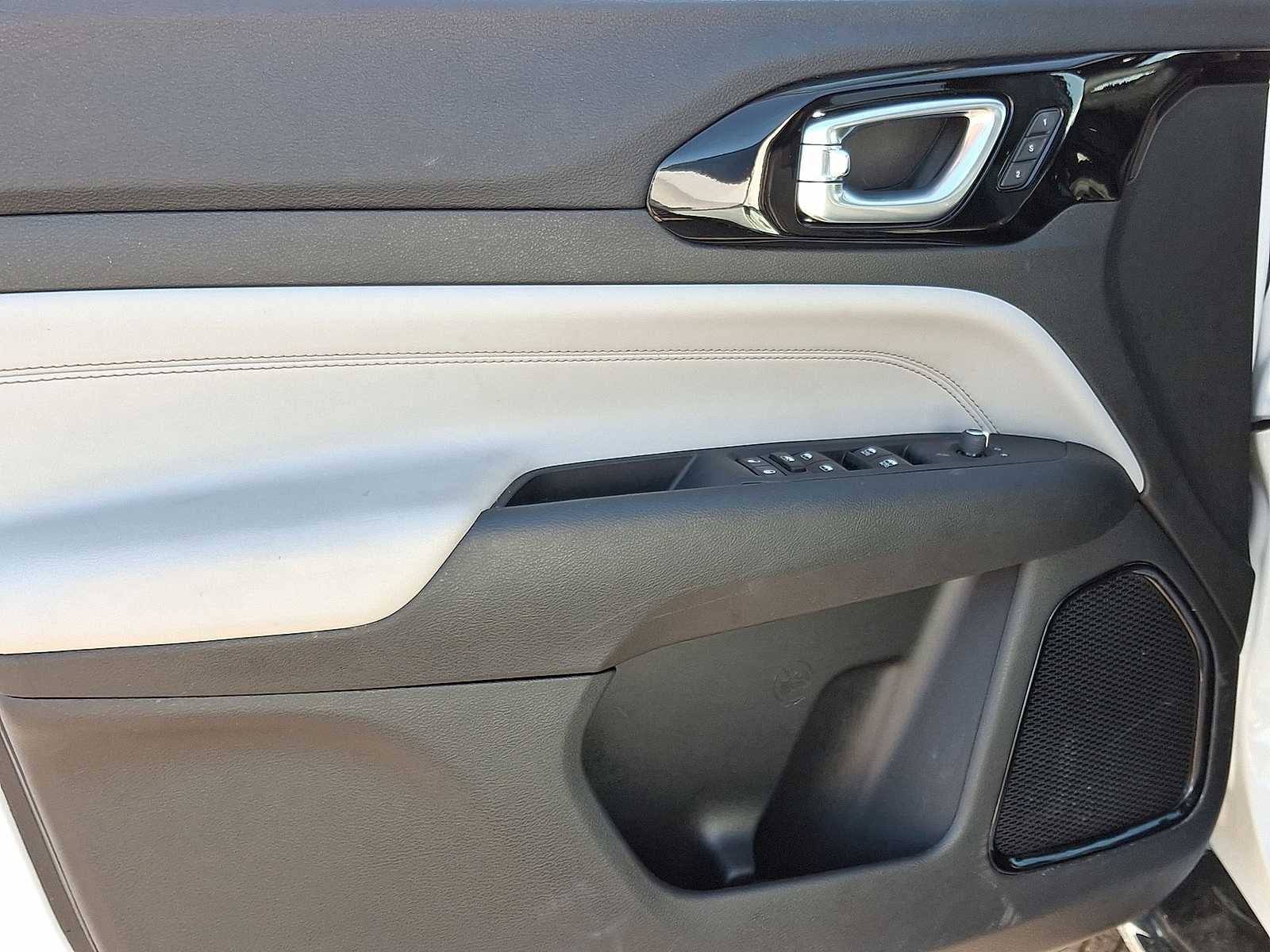 Thumbnail: 2024 Jeep Compass - 28