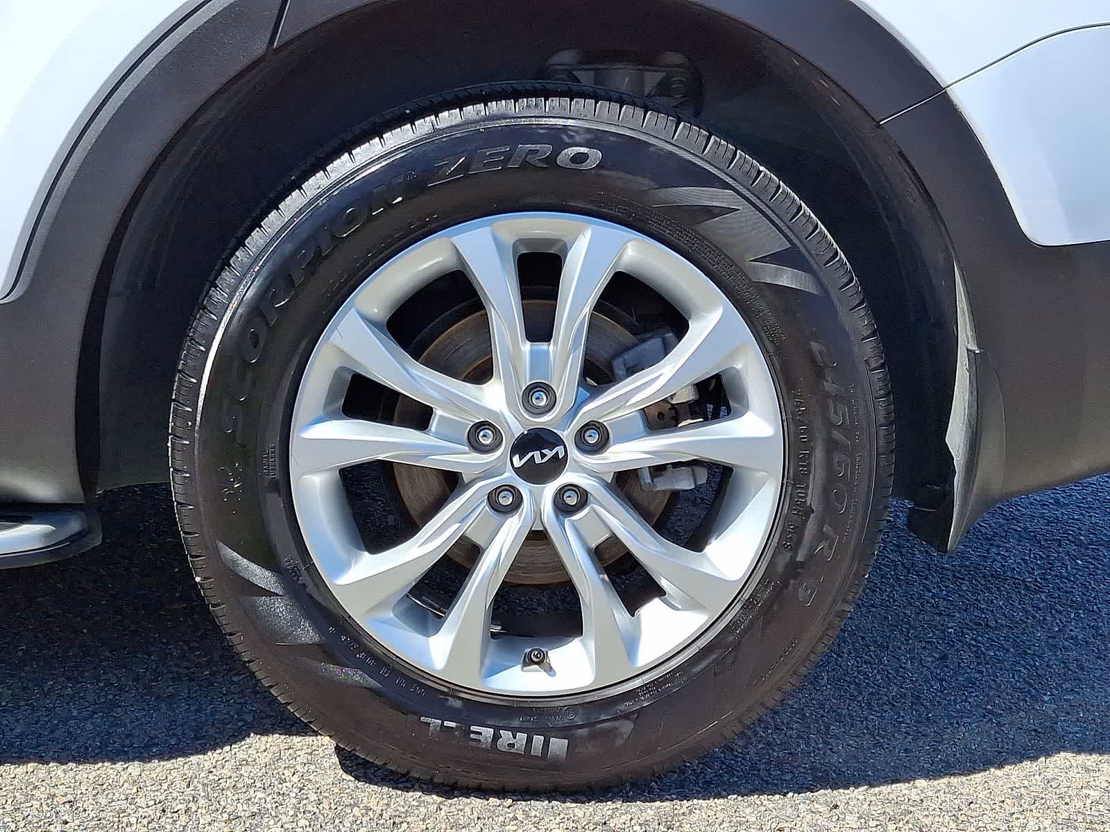 Thumbnail: 2022 Kia Telluride - 38