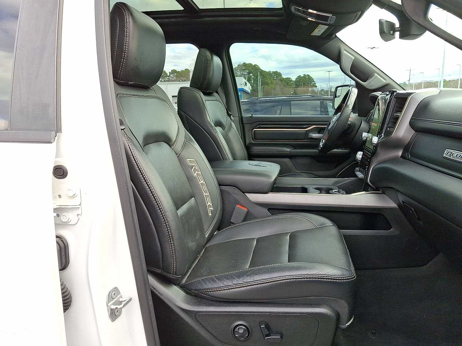 Thumbnail: 2020 RAM 1500 - 34