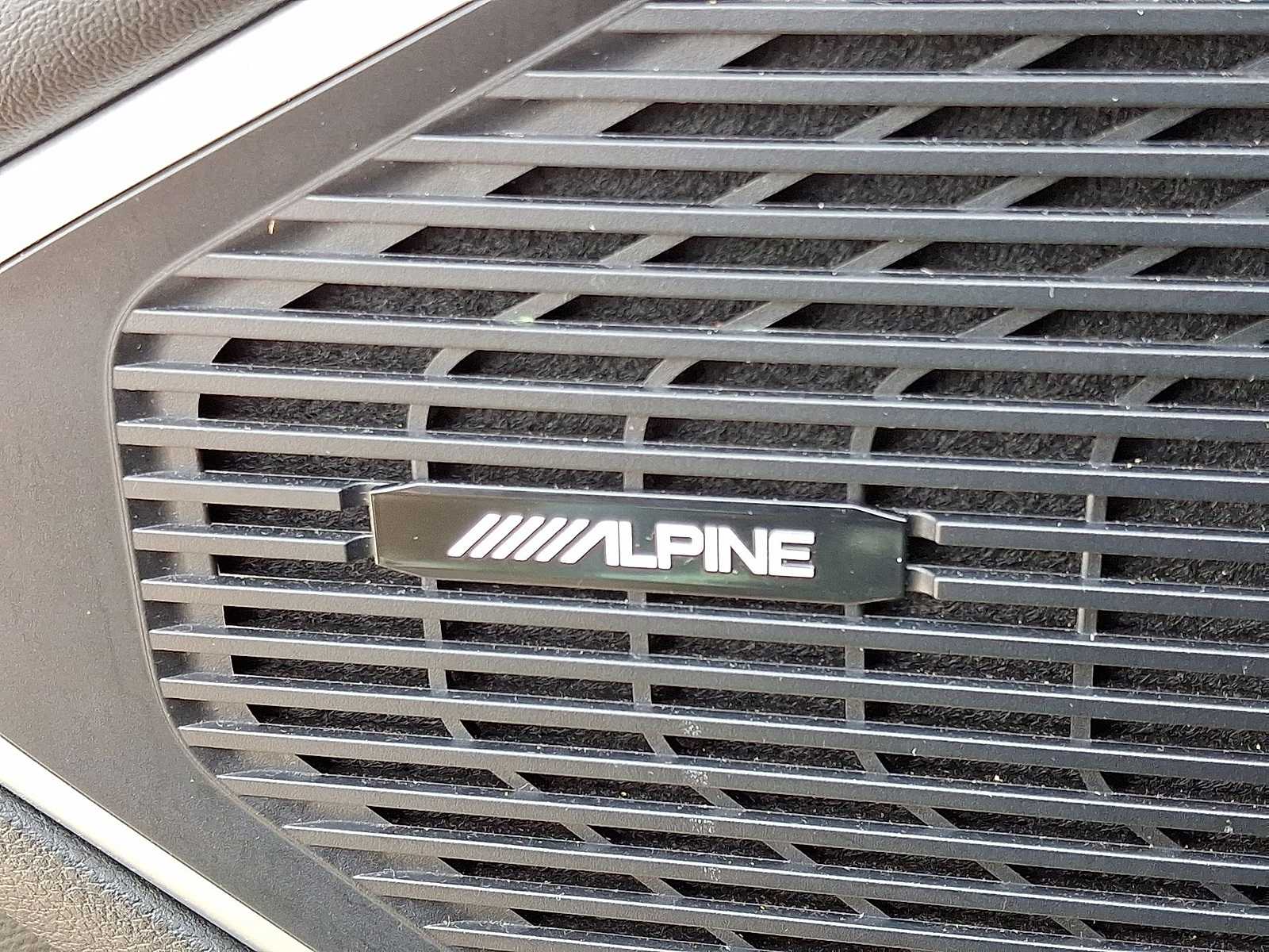 Thumbnail: 2024 Jeep Wagoneer - 29