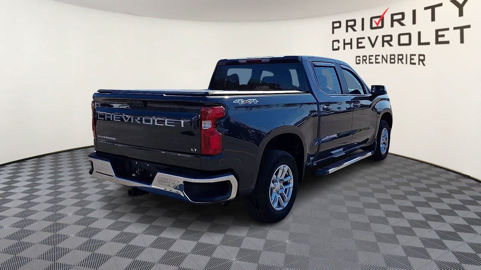 Thumbnail: 2023 Chevrolet Silverado 1500 - 8