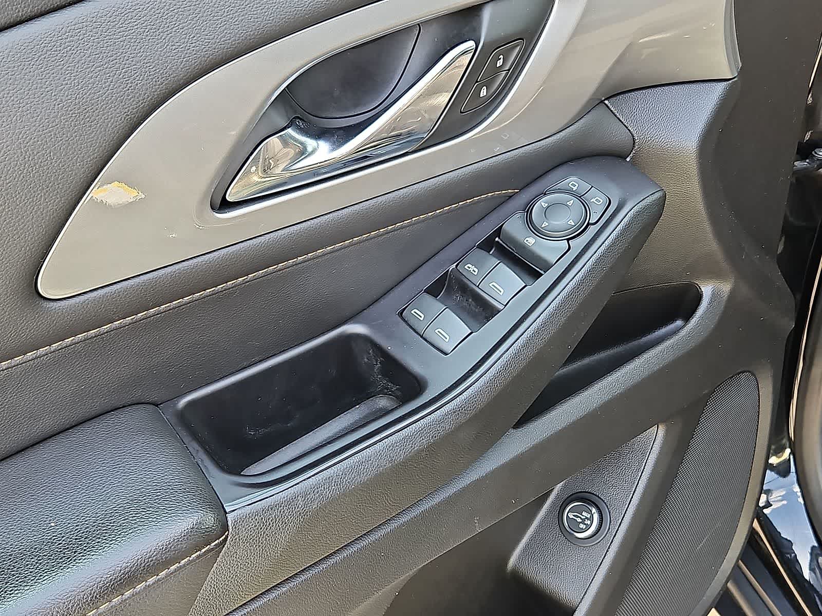 Thumbnail: 2019 Chevrolet Traverse - 28
