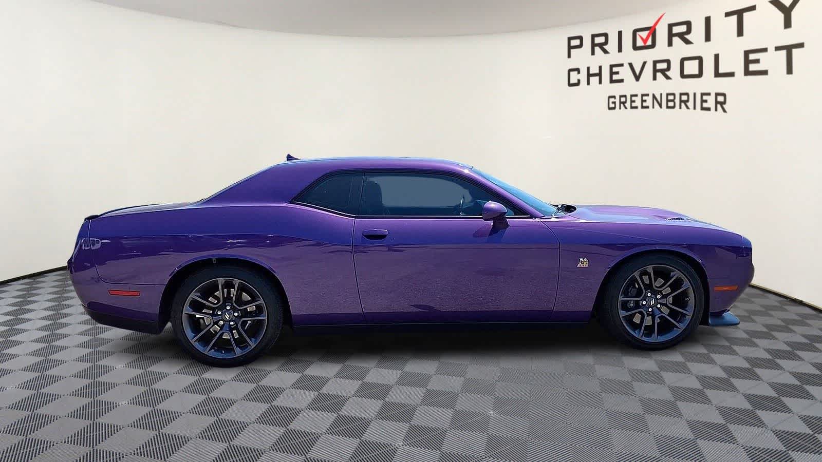 Thumbnail: 2023 Dodge Challenger - 9
