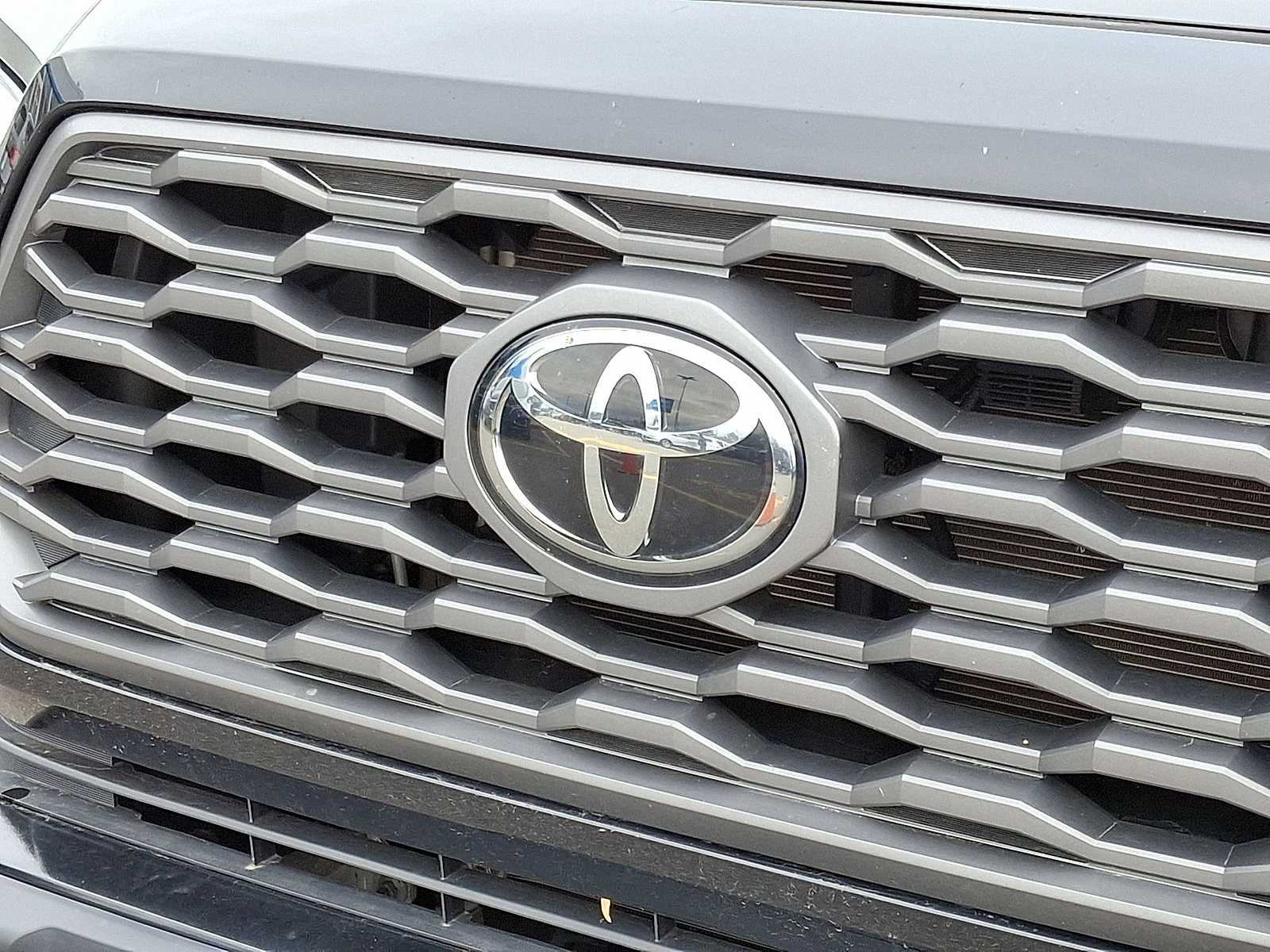 Thumbnail: 2021 Toyota Tacoma - 33